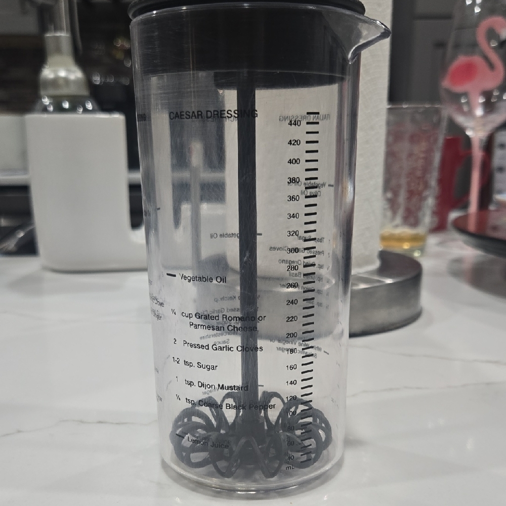 Pampered Chef Clear Black Salad Dressing Mixer - Picture 2 of 2